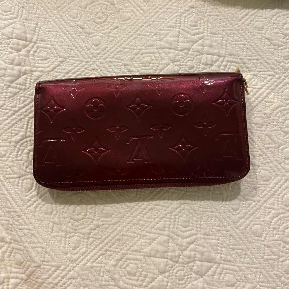 Louis Vuitton Purple Monogram Vernis Zippy Wallet